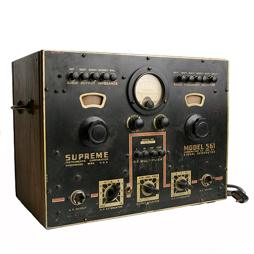 Генератор для тестирования и ремонта радиооборудования Металл, дерево Америка, 1945 год Supreme Instruments 1945 г инфо 2134k.