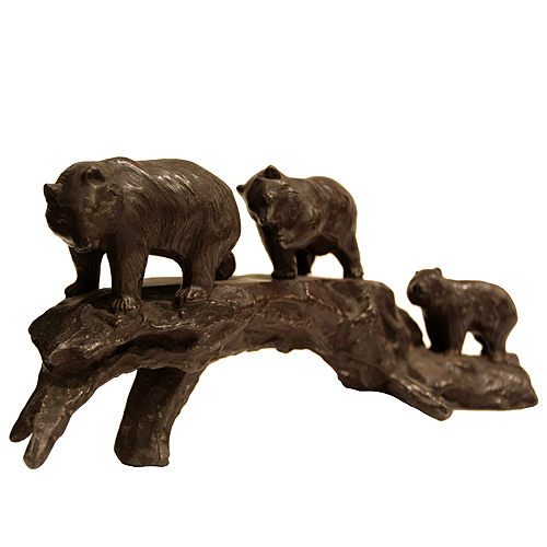 Статуэтка "Три медведя" (Шпиатр, литье - Россия, начало ХХ века) внешне очень похожий на свинец инфо 2703k.