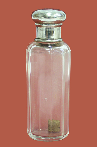 Флакон парфюмерный Стекло, металл СССР, первая половина ХХ века 1920 г инфо 3164k.