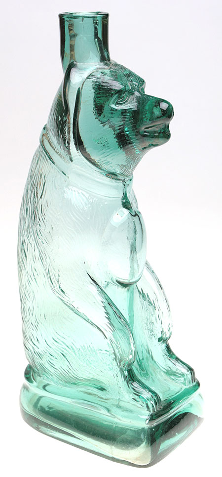 Бутыль для водки "Медведь" (прозрачное фигурное стекло), Российская Империя, 1890 год цоколе, написано название водки "Сибирякъ" инфо 3659k.