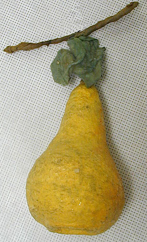 Елочная игрушка "Желтая груша" Папье-маше 30-е годы XX века диаметр 5,2 см Сохранность хорошая инфо 8541n.